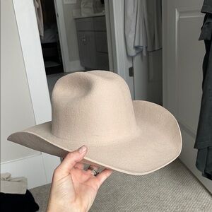 Show Me Your MuMu Beige Hat